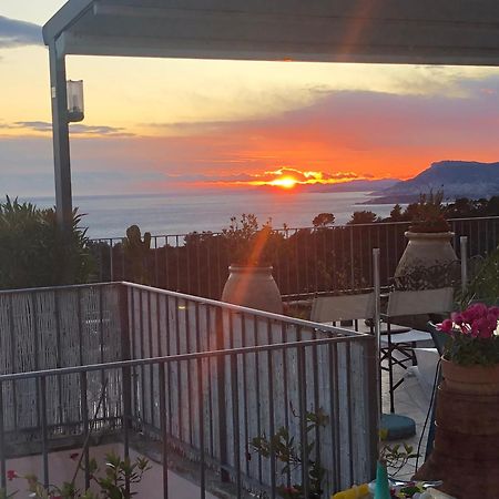 Villa Montefontane Camporosso  Eksteriør billede